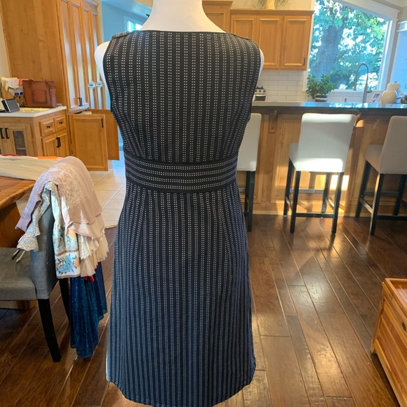 ANN TAYLOR LOFT midnight navy dress size 4 - Picture 2 of 4